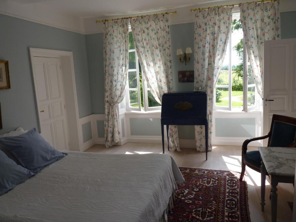 Chambres D'Hotes Le Petit Sully Sully  Oda fotoğraf